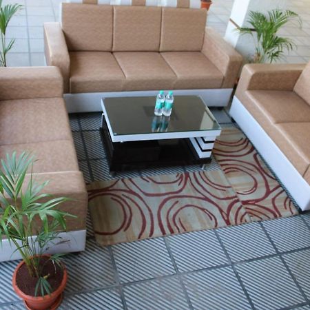 Hotel Prime Classic Shamshabad Exterior foto