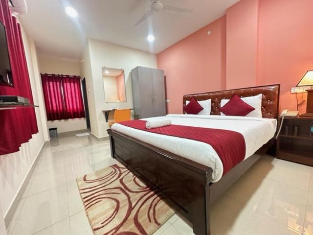 Hotel Prime Classic Shamshabad Exterior foto