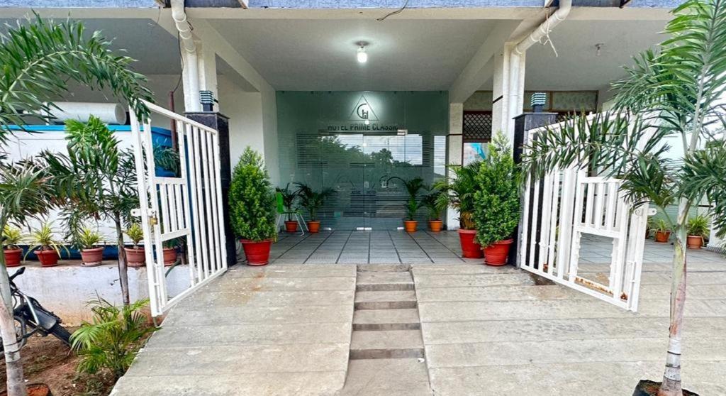 Hotel Prime Classic Shamshabad Exterior foto